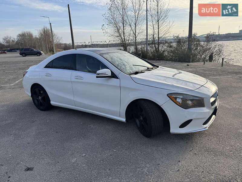 Седан Mercedes-Benz CLA-Class 2018 в Киеве фото 4 Седан Mercedes-Benz CLA-Class 2018 в Киеве