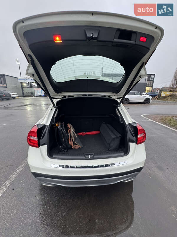 Универсал Mercedes-Benz CLA-Class 2016 в Киеве