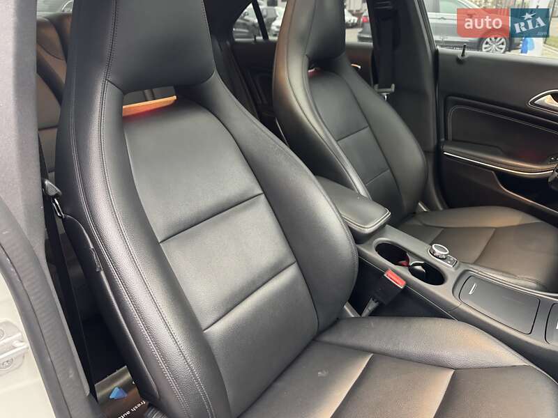 Седан Mercedes-Benz CLA-Class 2015 в Рівному