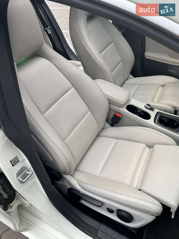 Седан Mercedes-Benz CLA-Class 2016 в Тернополе фото 39 Седан Mercedes-Benz CLA-Class 2016 в Тернополе
