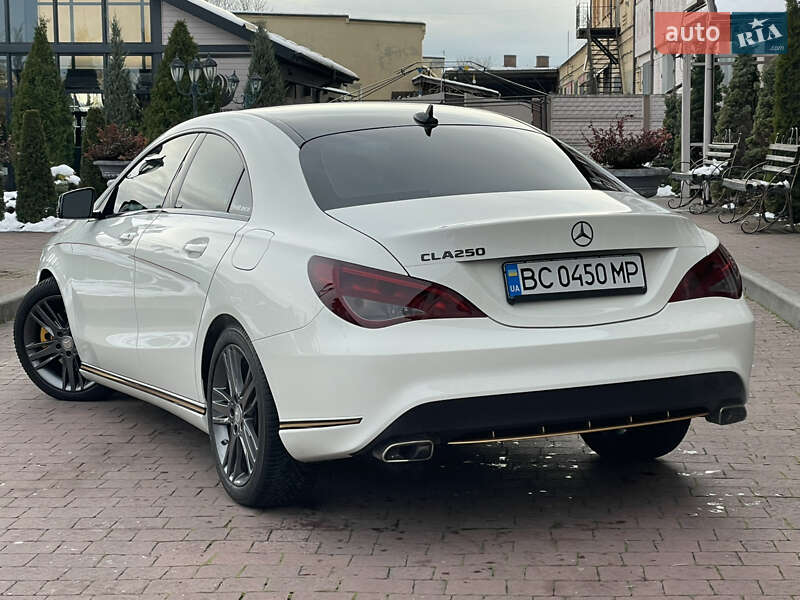 Седан Mercedes-Benz CLA-Class 2015 в Стрию