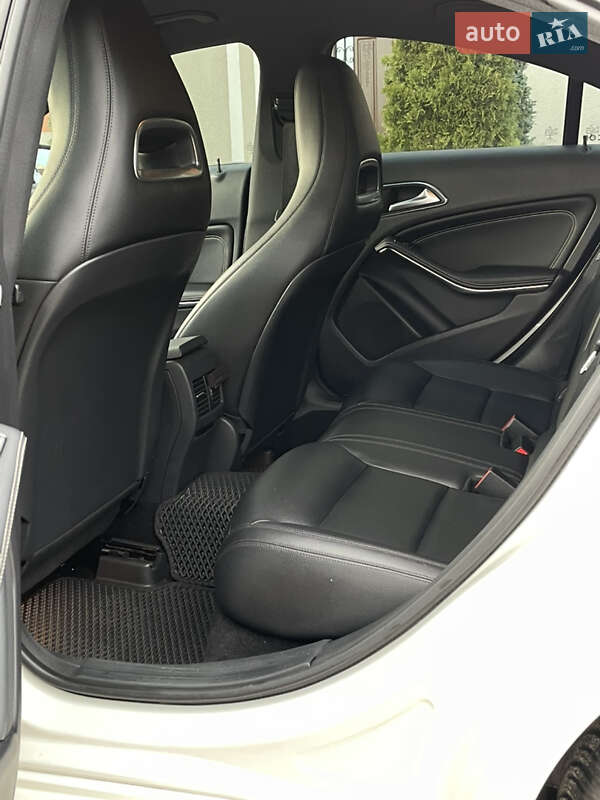 Седан Mercedes-Benz CLA-Class 2015 в Стрию