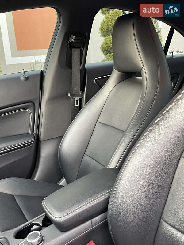 Седан Mercedes-Benz CLA-Class 2015 в Стрию