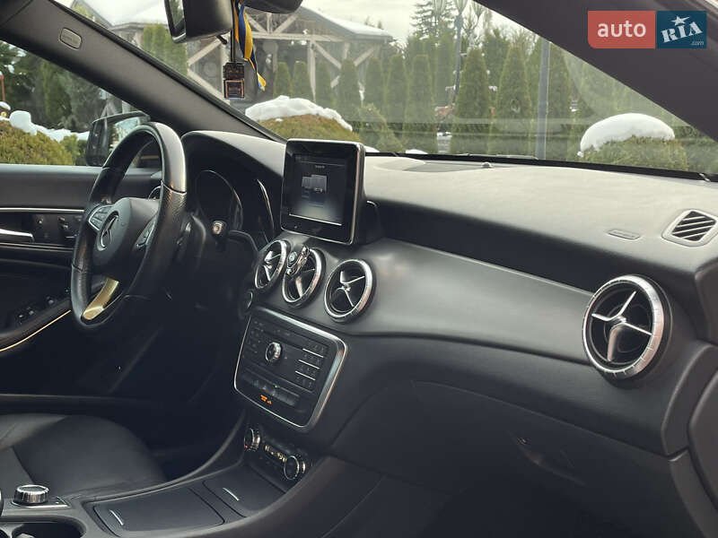 Седан Mercedes-Benz CLA-Class 2015 в Стрию