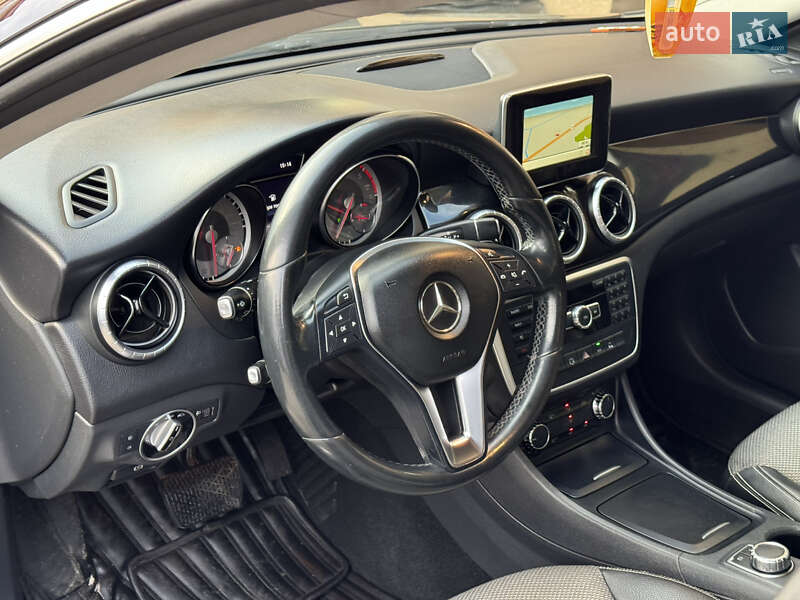 Седан Mercedes-Benz CLA-Class 2014 в Ужгороде