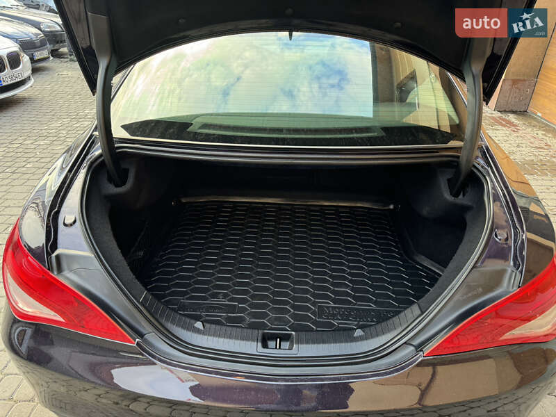 Седан Mercedes-Benz CLA-Class 2014 в Ужгороде