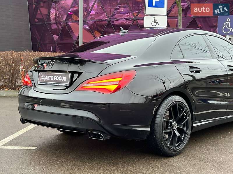 Седан Mercedes-Benz CLA-Class 2015 в Киеве