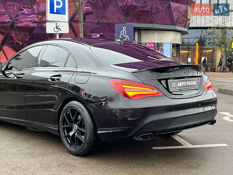 Седан Mercedes-Benz CLA-Class 2015 в Киеве