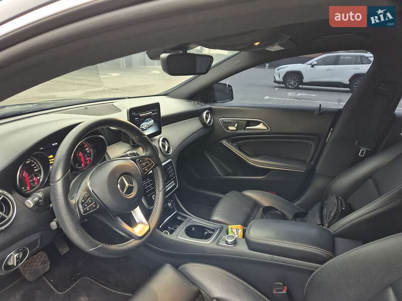 Седан Mercedes-Benz CLA-Class 2018 в Виннице