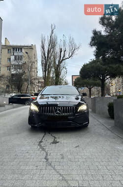 Седан Mercedes-Benz CLA-Class 2018 в Киеве