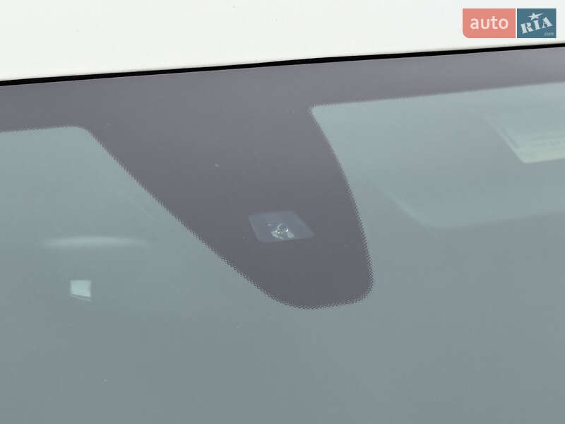 Седан Mercedes-Benz CLA-Class 2015 в Ровно фото 34 Седан Mercedes-Benz CLA-Class 2015 в Ровно