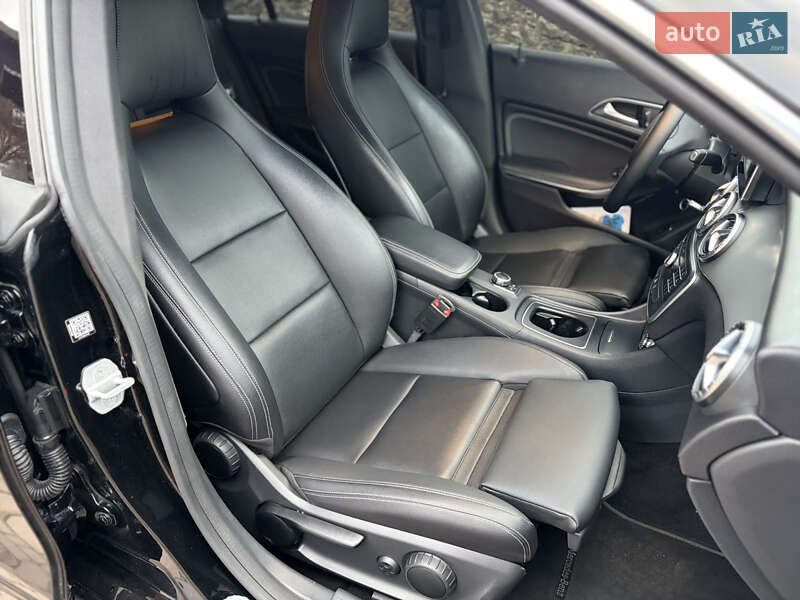 Седан Mercedes-Benz CLA-Class 2016 в Ровно