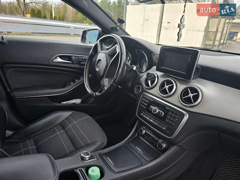 Седан Mercedes-Benz CLA-Class 2013 в Хотині