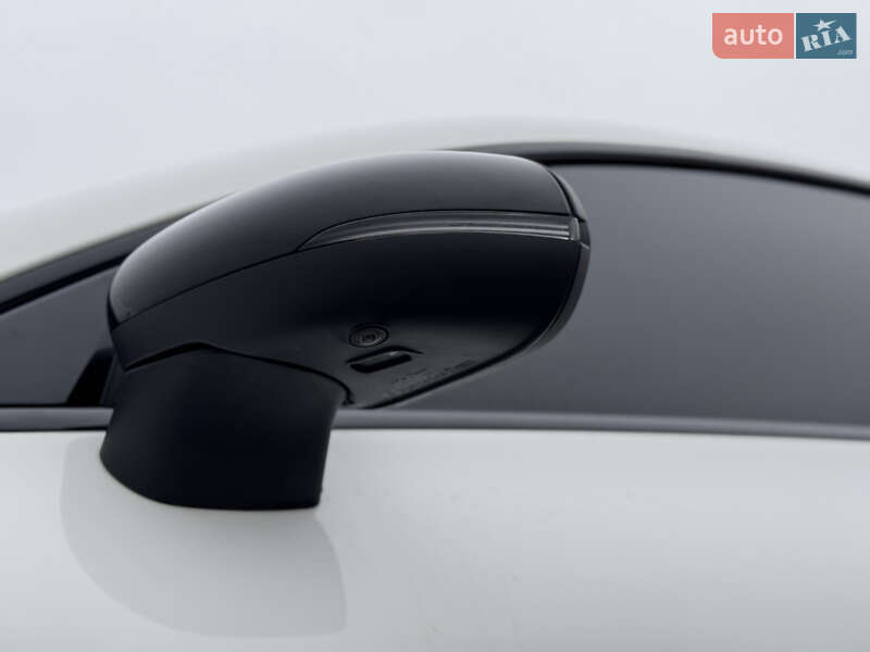 Седан Mercedes-Benz CLA-Class 2019 в Киеве