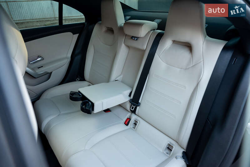 Седан Mercedes-Benz CLA-Class 2019 в Коломые
