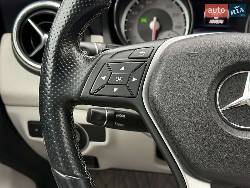 Седан Mercedes-Benz CLA-Class 2014 в Киеве