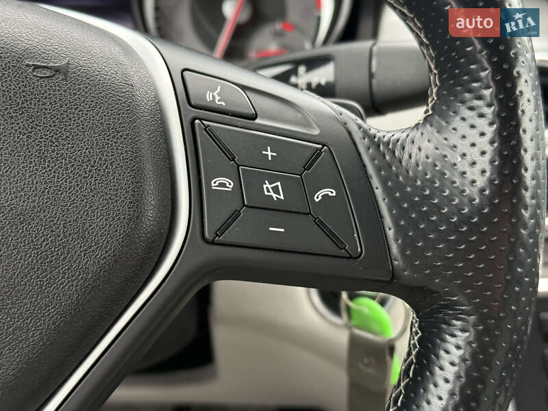 Седан Mercedes-Benz CLA-Class 2014 в Киеве