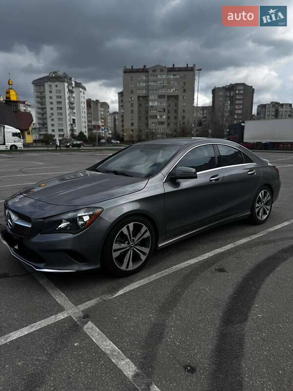 Седан Mercedes-Benz CLA-Class 2017 в Ивано-Франковске