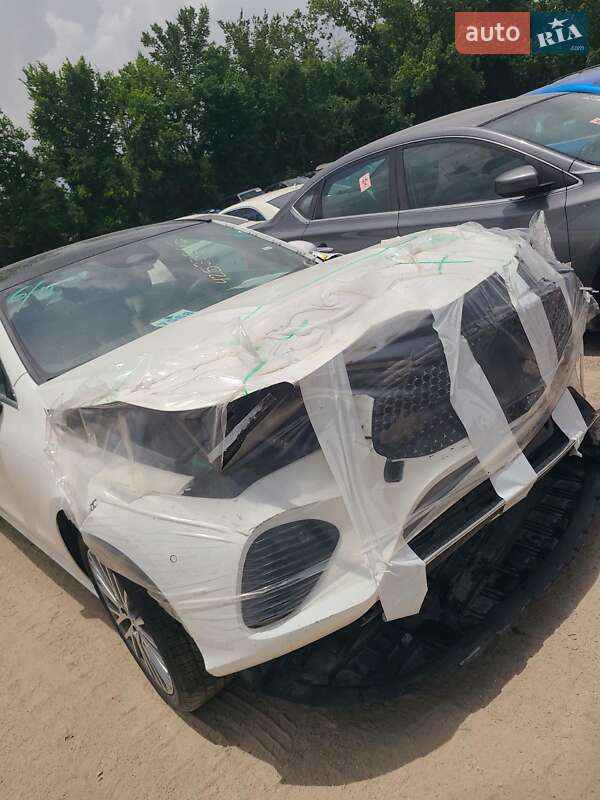 Седан Mercedes-Benz CLA-Class 2025 в Киеве