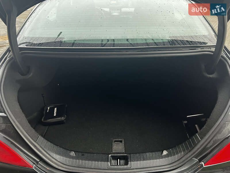 Седан Mercedes-Benz CLA-Class 2018 в Львові