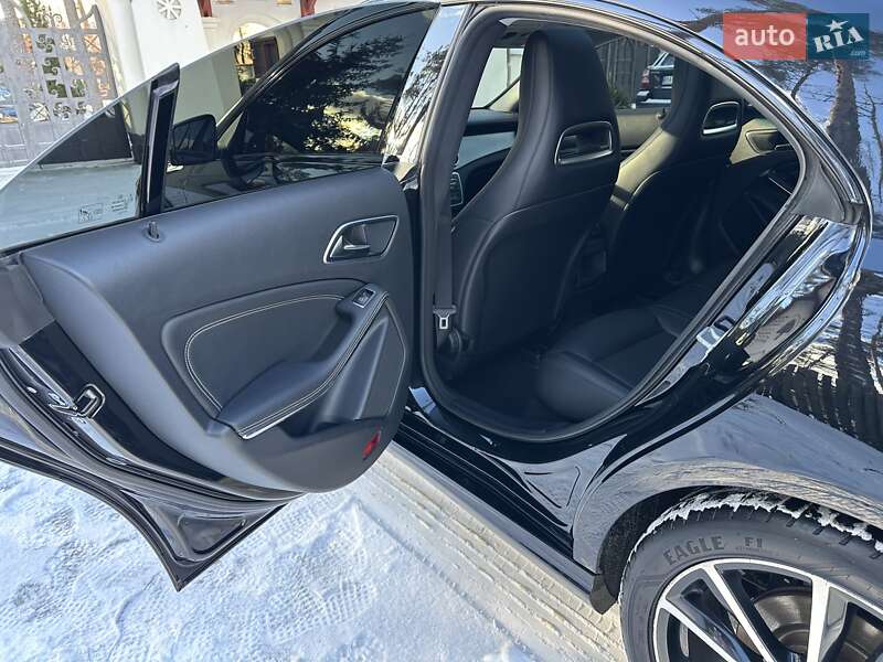 Седан Mercedes-Benz CLA-Class 2013 в Києві