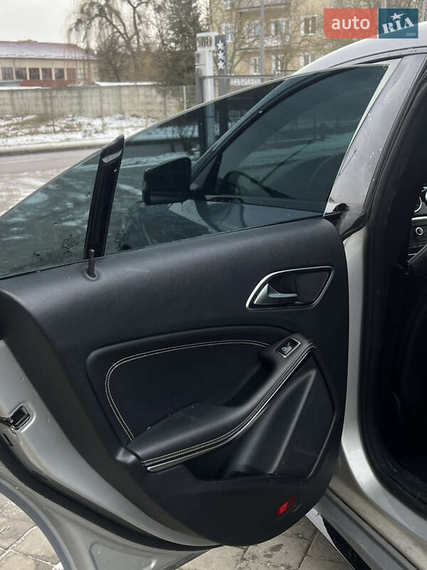 Седан Mercedes-Benz CLA-Class 2015 в Івано-Франківську