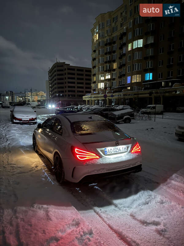Седан Mercedes-Benz CLA-Class 2014 в Киеве