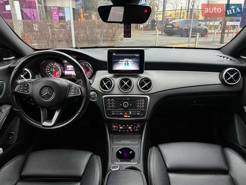 Седан Mercedes-Benz CLA-Class 2015 в Києві