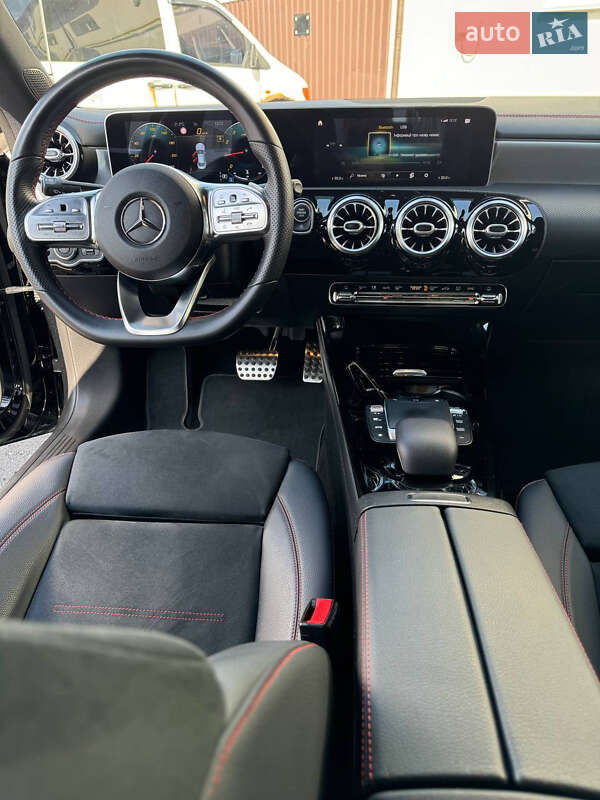 Седан Mercedes-Benz CLA-Class 2020 в Києві фото 9 Седан Mercedes-Benz CLA-Class 2020 в Києві