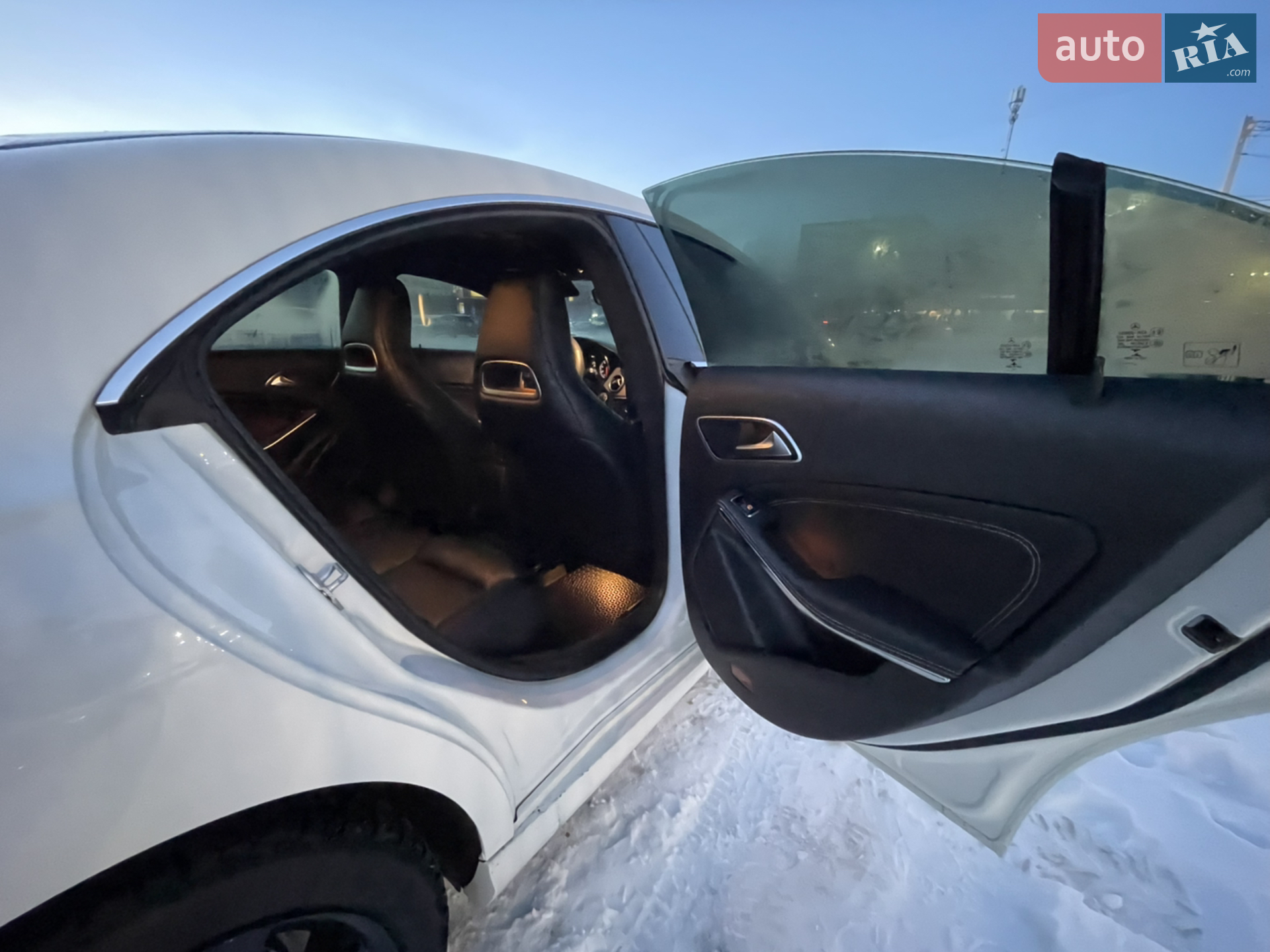 2015 Mercedes-Benz CLA-klasse - мініатюра 15