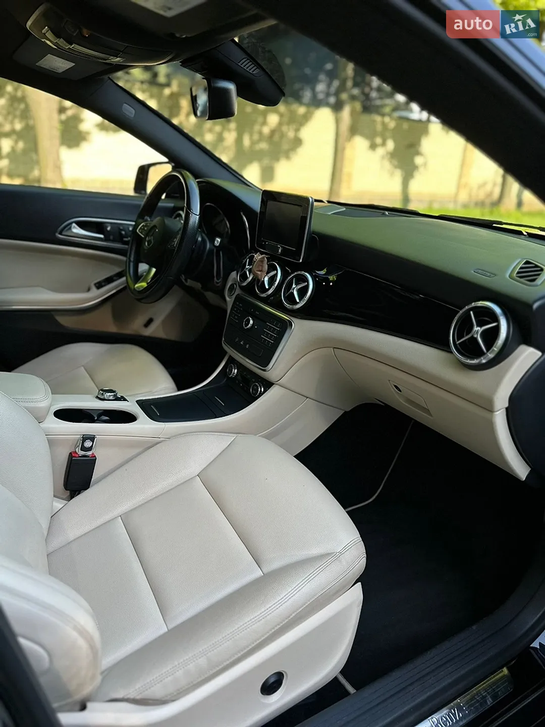 2015 Mercedes-Benz CLA-klasse - мініатюра 21