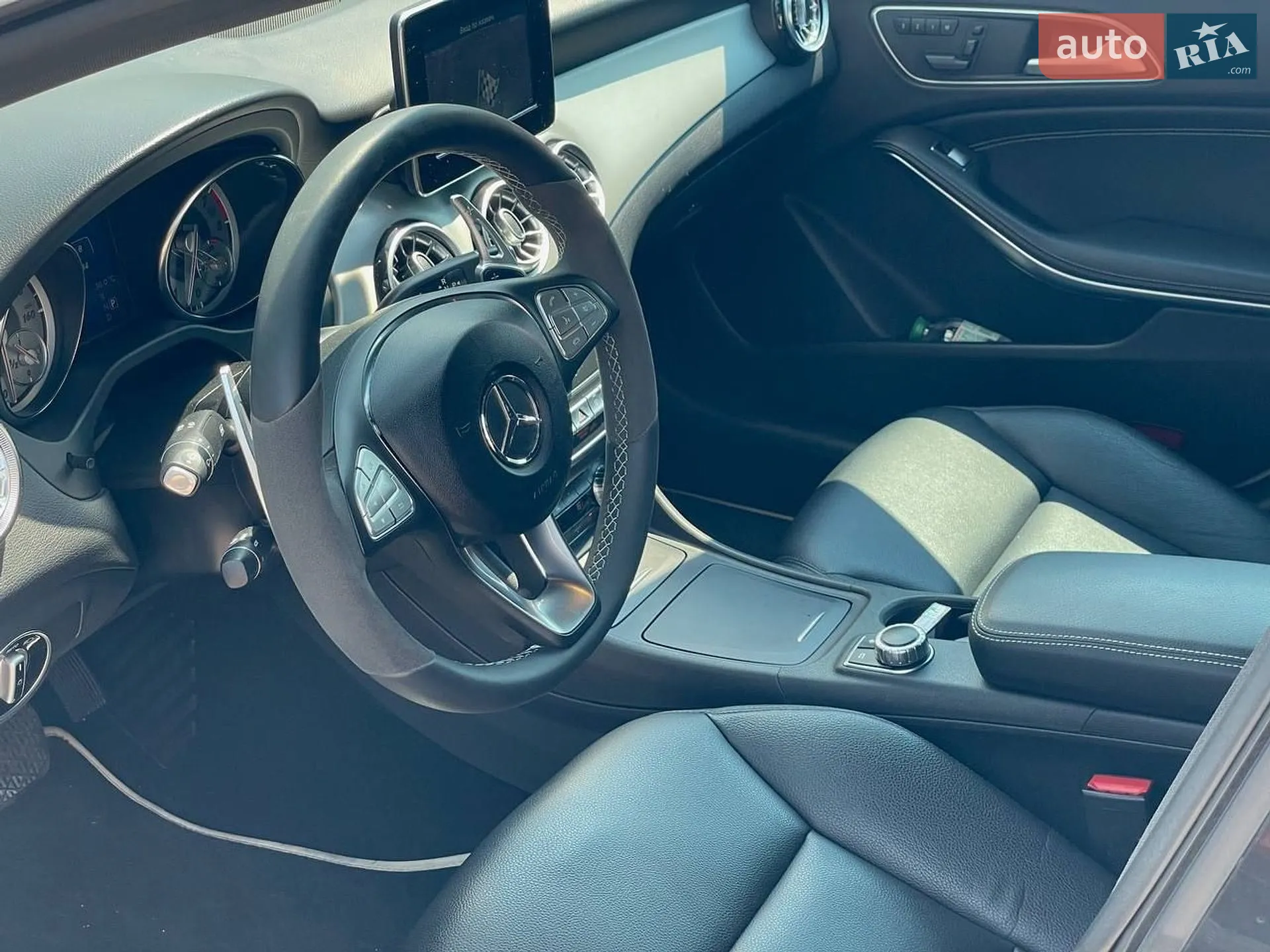 2015 Mercedes-Benz CLA-klasse - мініатюра 31