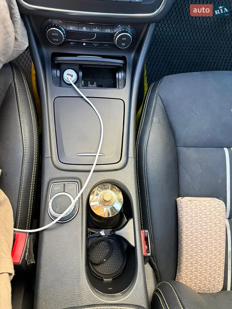 2014 Mercedes-Benz CLA-klasse - мініатюра 31