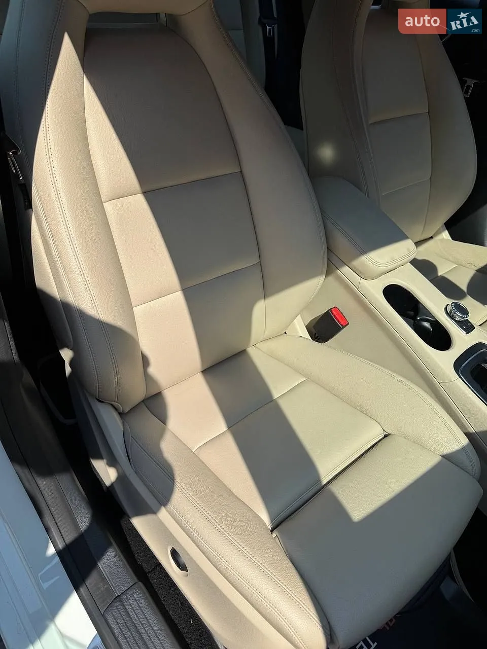 2017 Mercedes-Benz CLA-klasse - мініатюра 28