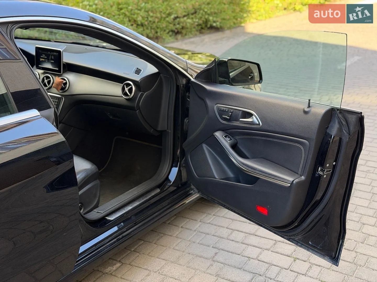 2015 Mercedes-Benz CLA-klasse - мініатюра 26