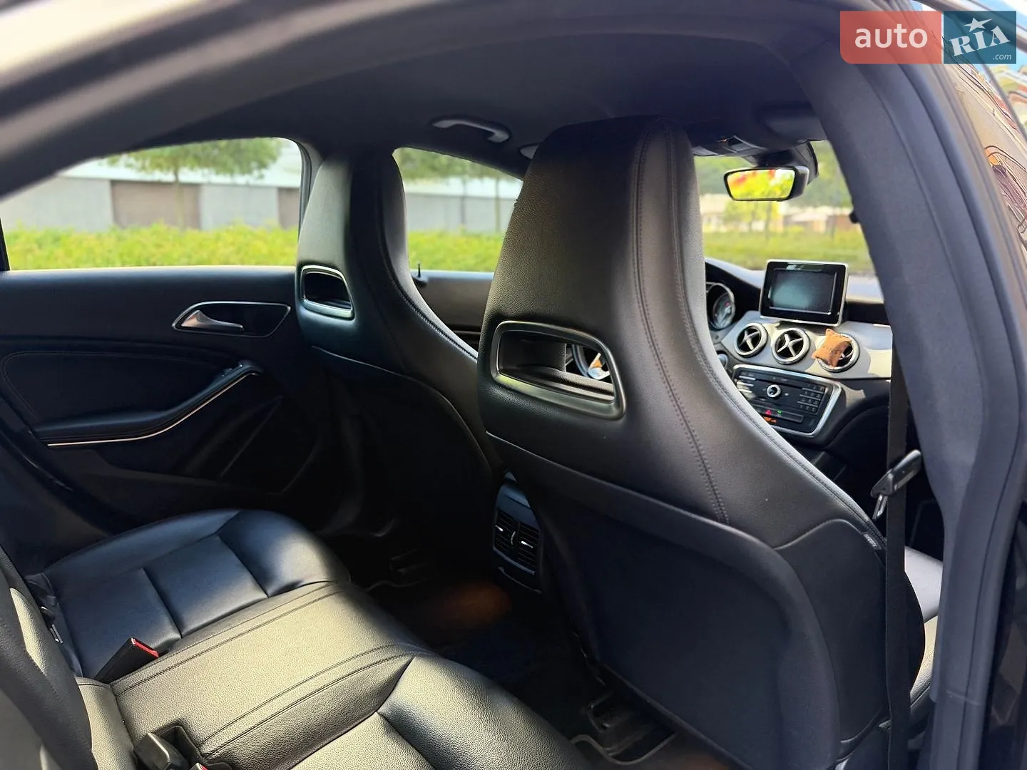2015 Mercedes-Benz CLA-klasse - мініатюра 42