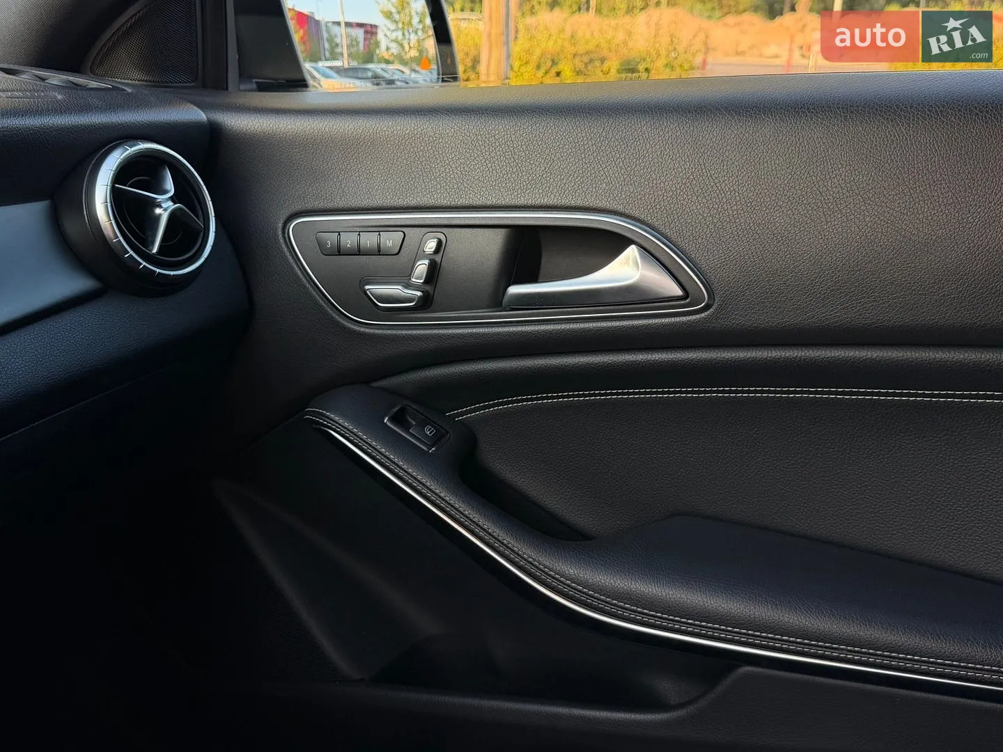 2017 Mercedes-Benz CLA-klasse - мініатюра 18