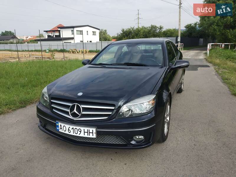 Купе Mercedes-Benz CLC-Class 2009 в Мукачево