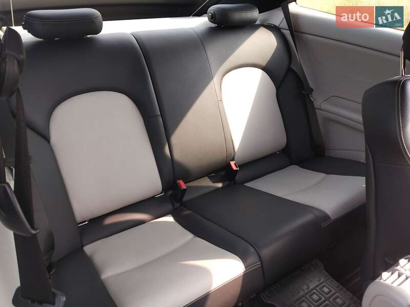 Купе Mercedes-Benz CLC-Class 2009 в Мукачево