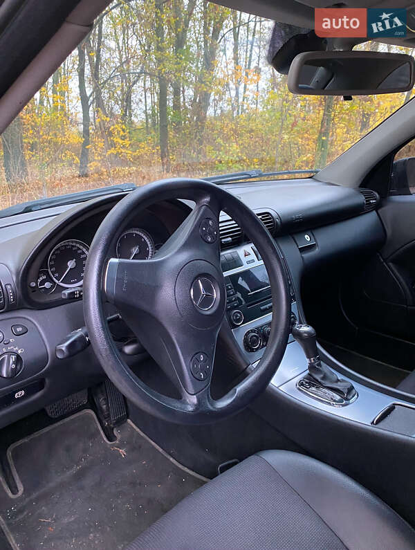 Купе Mercedes-Benz CLC-Class 2009 в Киеве