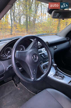 Купе Mercedes-Benz CLC-Class 2009 в 