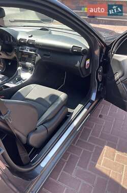 Купе Mercedes-Benz CLC-Class 2008 в 