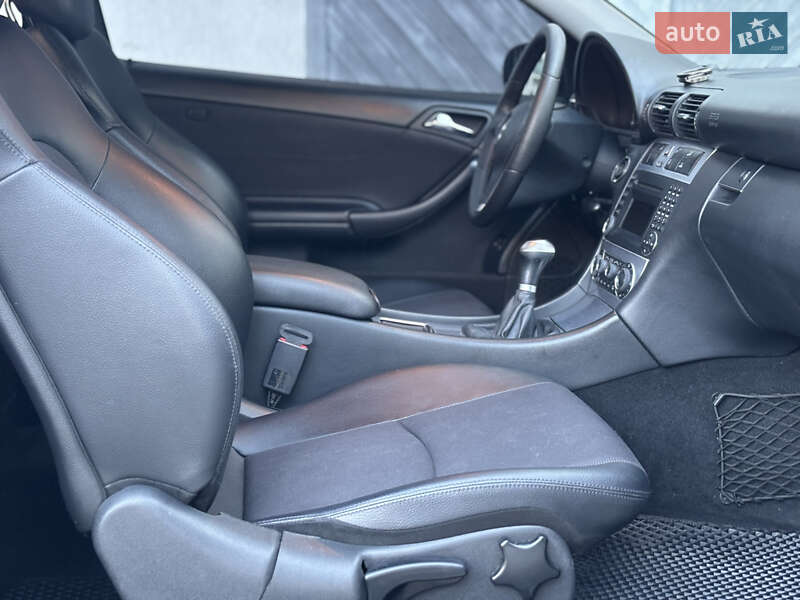 Купе Mercedes-Benz CLC-Class 2009 в Дрогобыче