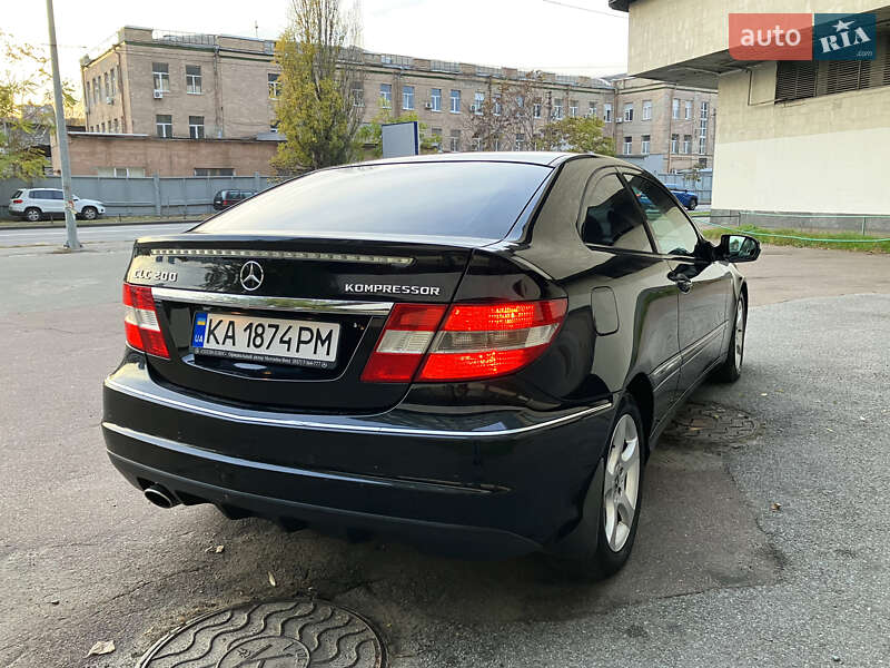 Купе Mercedes-Benz CLC-Class 2009 в Киеве