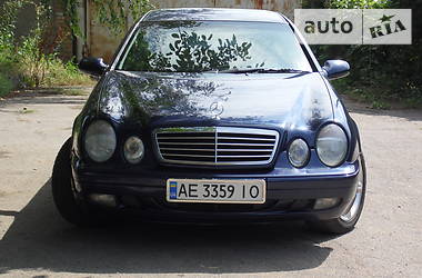 Купе Mercedes-Benz CLK-Class 1999 в Никополе