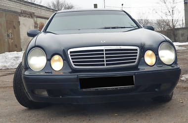 Купе Mercedes-Benz CLK-Class 1998 в Жовтих Водах