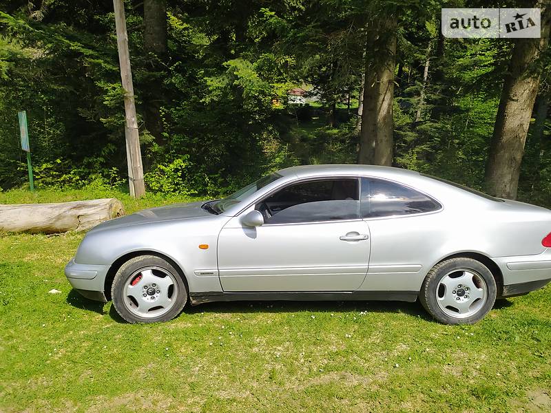 Купе Mercedes-Benz CLK-Class 1998 в Великому Березному