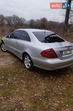 Купе Mercedes-Benz CLK-Class 2002 в 