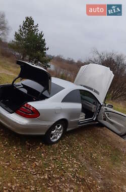 Купе Mercedes-Benz CLK-Class 2002 в 
