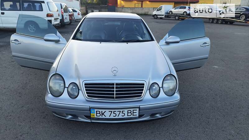 Купе Mercedes-Benz CLK-Class 1998 в 